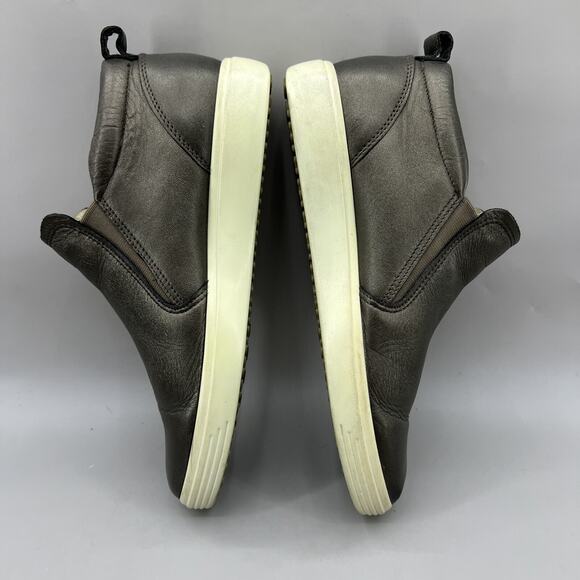 Ecco Soft 7 Slip On Bootie Women's Size 7 Metallic Bronze Comfort Chelsea Boots - Picture 6 of 9